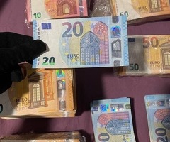 Authentic Euro notes