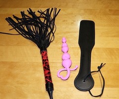 Erotikbombe & Rubenslady sucht gehorsamen Sklaven - 2